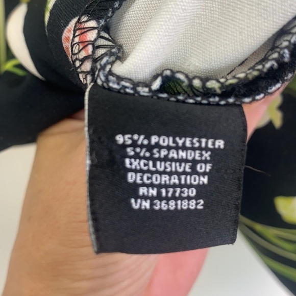 Victoria Beckham - Black Pressed Flower Dress Made For Target Size Small - Picture 11 of 11